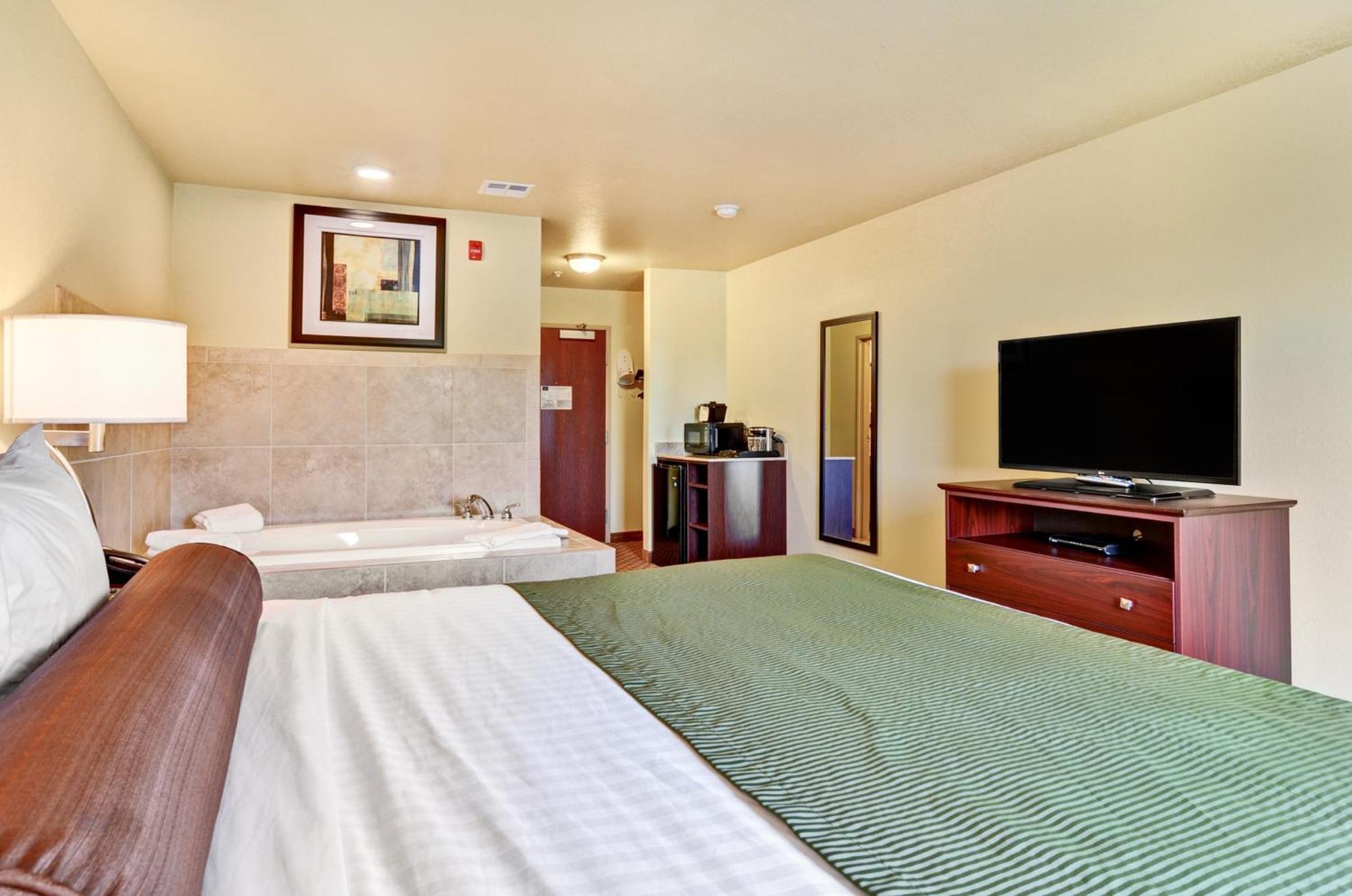 Hotel Cobblestone & -