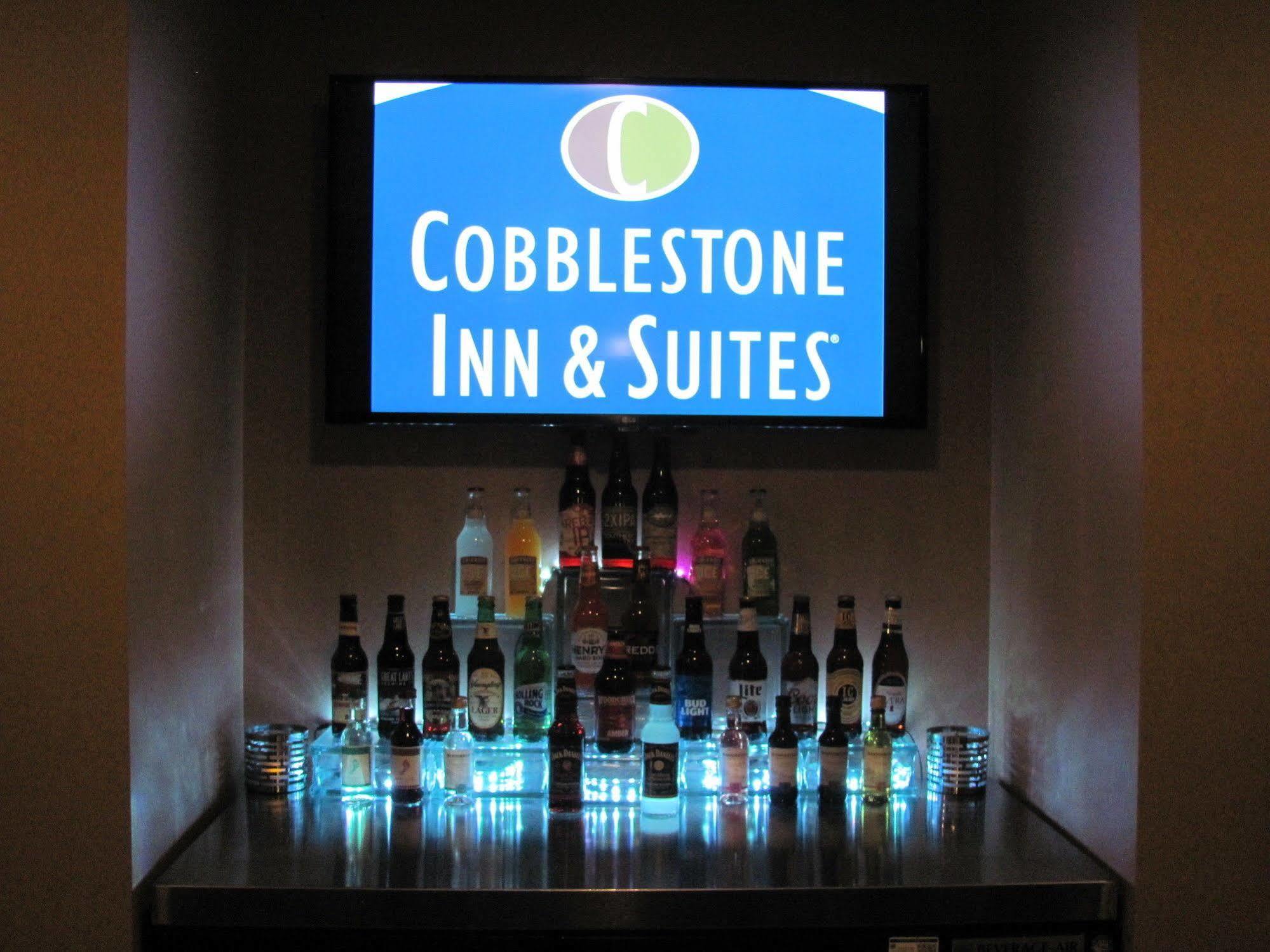 Hotel Cobblestone & -
